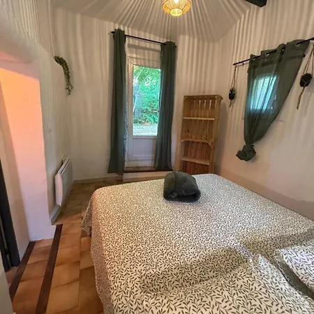 L'atelier Cosy! Semesterbostad Laroque (Herault)